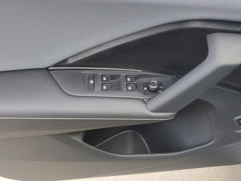 New 2026 Volkswagen Tiguan SE R-Line image 21