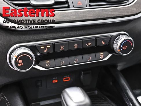 Used 2024 Nissan Altima 2.5 SV w/ SV Premium Package FWD image 20