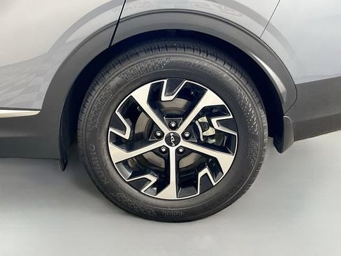 Used 2025 Kia Sportage EX w/ Premium Package FWD image 37