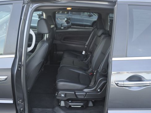Used 2024 Honda Odyssey EX-L image 13