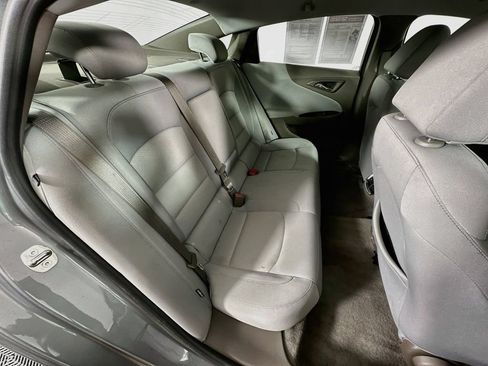 Used 2024 Chevrolet Malibu LT FWD image 34