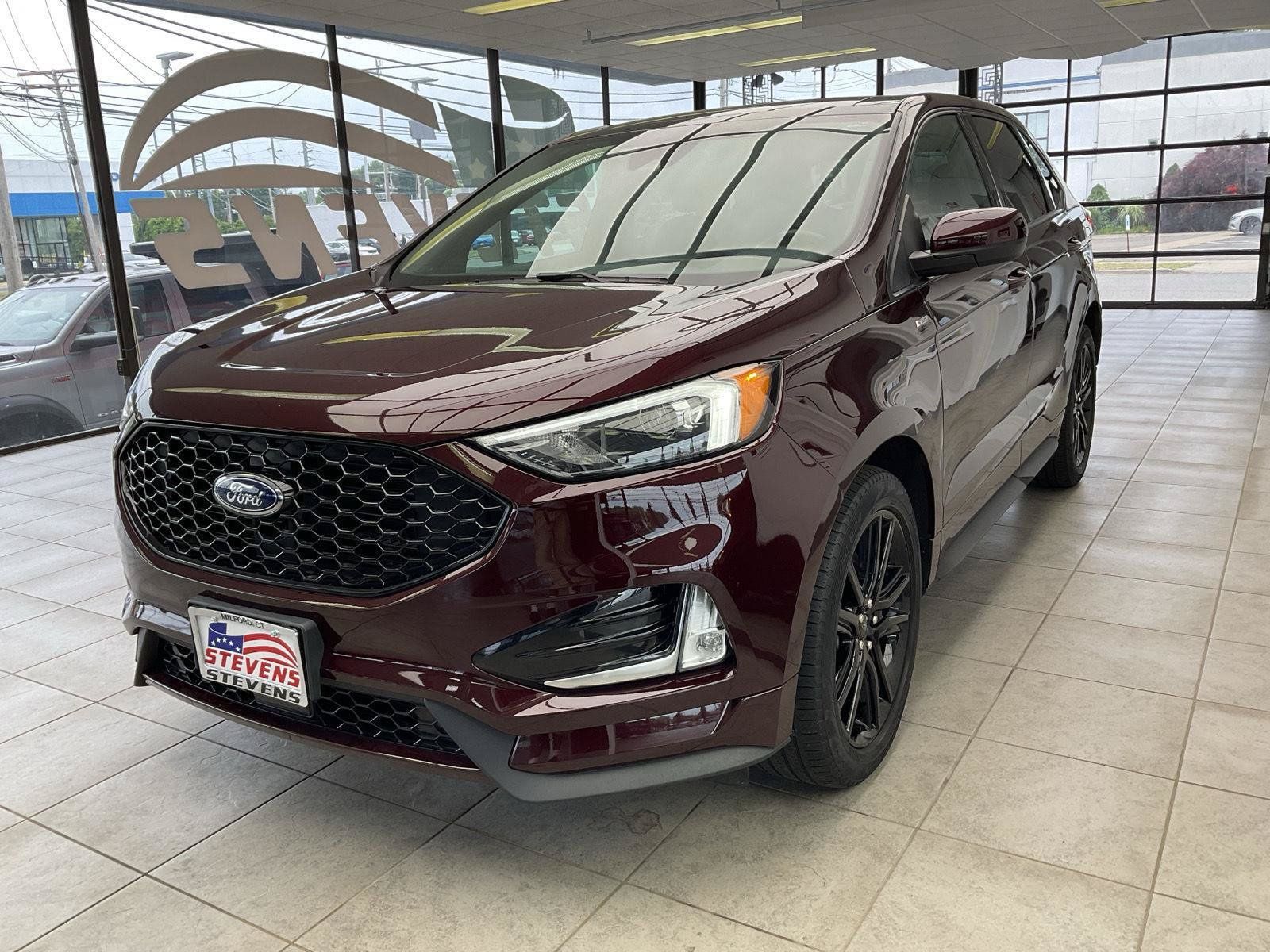 Used 2021 Ford Edge ST-Line AWD/4WD image 3