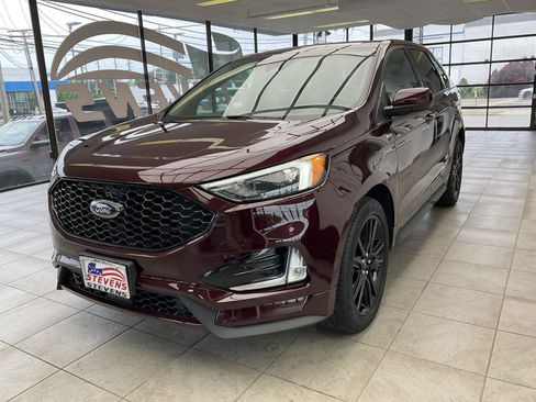 Used 2021 Ford Edge ST-Line AWD/4WD image 3