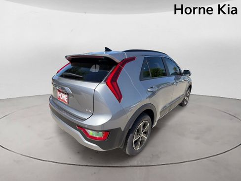 New 2026 Kia Niro EX FWD image 4