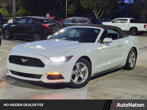 Used 2017 Ford Mustang Convertible RWD image 1
