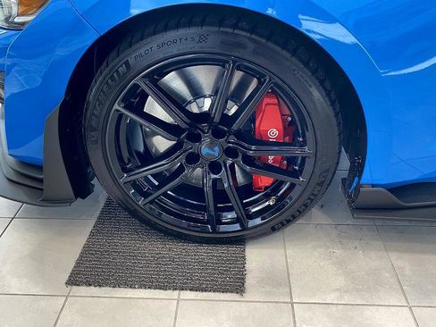 Used 2022 Ford Mustang Shelby GT500 w/ Technology Package image 7