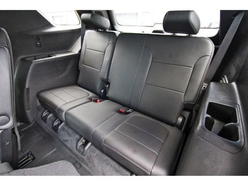 Used 2023 Chevrolet Traverse Premier w/ Redline Edition AWD/4WD image 13