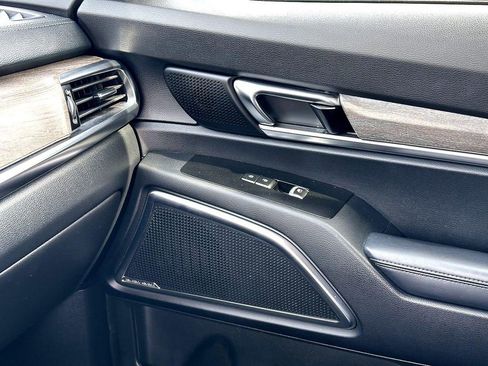 Used 2022 Kia Telluride SX w/ Towing Package image 26