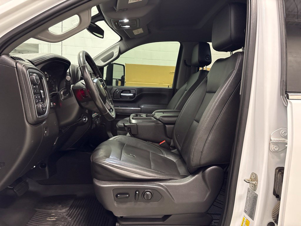 Used 2021 Chevrolet Silverado 2500 LTZ AWD/4WD image 16