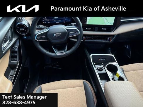 Used 2025 Chevrolet Equinox ACTIV w/ Safety and Technology Package image 25