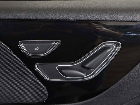 Used 2023 Lincoln Aviator Standard image 33