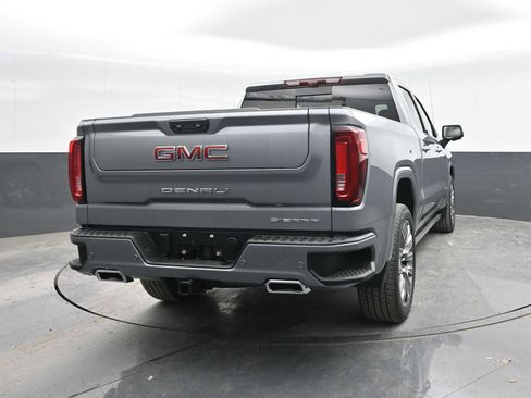 Used 2025 GMC Sierra 1500 Denali w/ Denali Reserve Package AWD/4WD image 9
