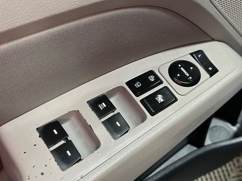 Used 2017 Hyundai Elantra SE FWD image 30