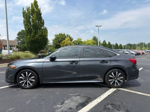 Used 2024 Honda Civic EX image 10