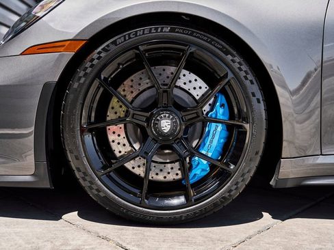 Used 2022 Porsche 911 GT3 RWD image 3