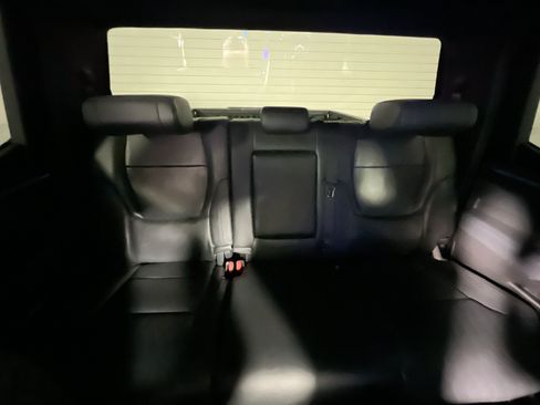 Used 2022 Toyota Tundra Platinum w/ Advanced Package AWD/4WD image 32