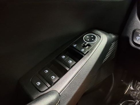 Used 2025 Kia Seltos EX w/ EX Sunroof Package image 32