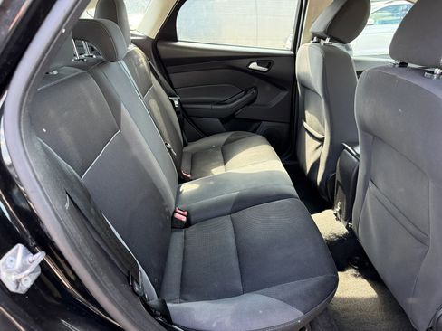 Used 2014 Ford Focus SE FWD image 20