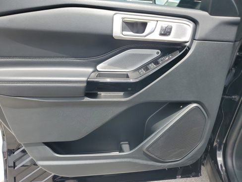 Used 2023 Ford Explorer ST w/ Equipment Group 401A AWD/4WD image 28