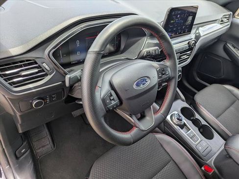 Used 2025 Ford Escape ST-Line FWD image 10