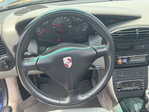 Used 2001 Porsche Boxster RWD image 24
