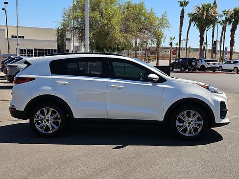 Used 2022 Kia Sportage Nightfall Edition w/ Nightfall Fwd Premium Package image 6