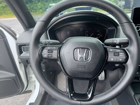 Used 2025 Honda Civic Sport image 16