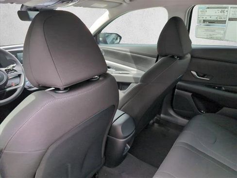 New 2026 Hyundai Elantra SE FWD image 16