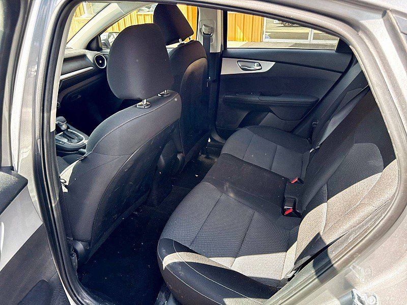 Used 2024 Kia Forte LXS w/ LXS Technology Package FWD image 16