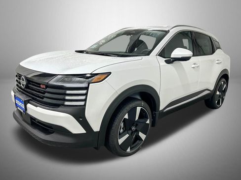 Certified 2025 Nissan Kicks SR AWD/4WD image 1