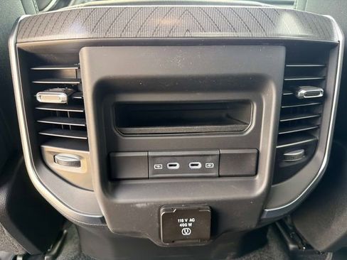 New 2026 RAM 1500 4x4 Crew Cab image 17