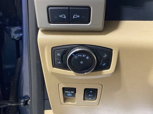 Certified 2019 Ford F150 Lariat w/ Equipment Group 502A Luxury AWD/4WD image 34
