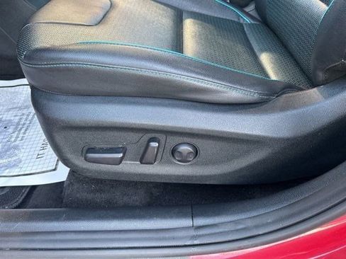 Used 2021 Kia Niro EX Premium w/ Cold Weather Package image 14