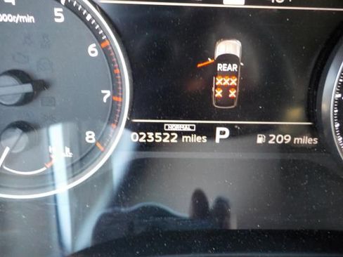 Used 2025 Mitsubishi Outlander SE FWD image 5
