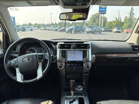 Used 2022 Toyota 4Runner Limited AWD/4WD image 10