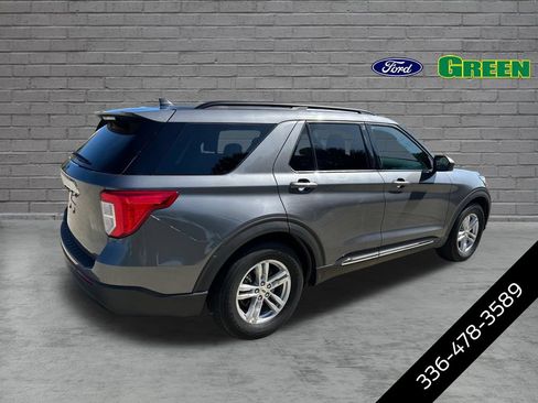 Certified 2022 Ford Explorer XLT RWD image 5