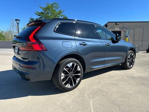 New 2026 Volvo XC60 B5 Plus w/ Protection Package Premier AWD/4WD image 7