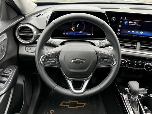 Used 2025 Chevrolet Trax ACTIV w/ Driver Confidence Package image 20