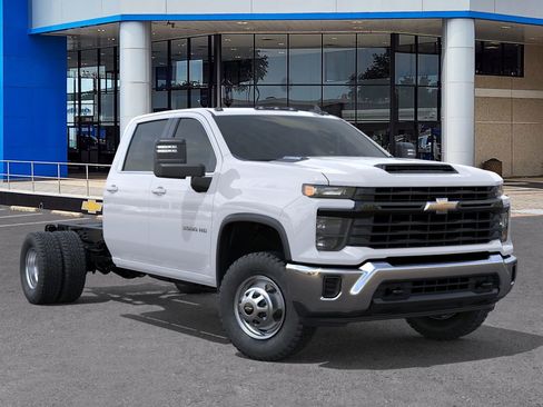 New 2025 Chevrolet Silverado 3500 W/T w/ WT Convenience Package image 7