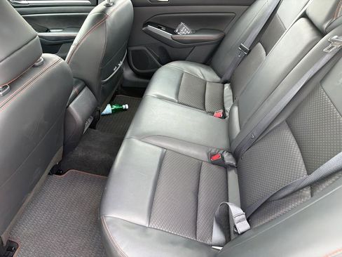 Used 2025 Nissan Altima 2.5 SR FWD image 17