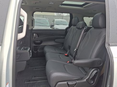 New 2026 Kia Carnival SX Prestige FWD image 9