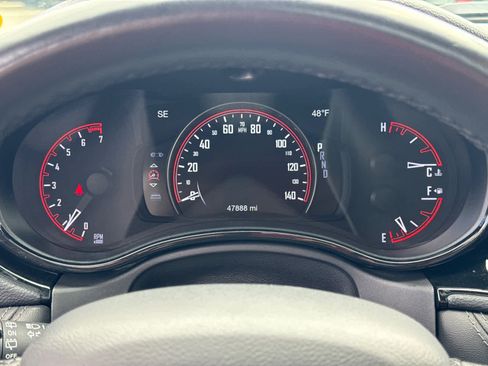 Used 2024 Dodge Durango SXT w/ SXT Blacktop Group AWD/4WD image 18