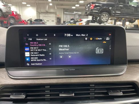 Used 2020 Kia Telluride SX w/ SX Prestige Package image 35