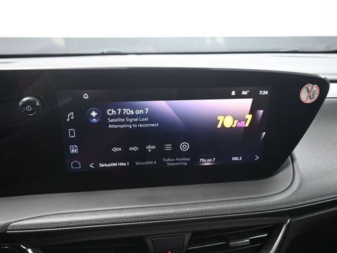 Used 2024 Buick Encore GX Sport Touring FWD image 9