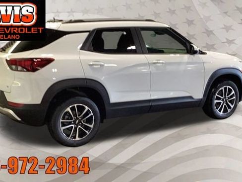 New 2026 Chevrolet TrailBlazer LT w/ LT Cold Weather Package AWD/4WD image 22
