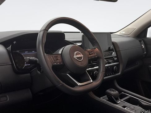 Used 2023 Nissan Pathfinder SL w/ SL Premium Package image 7