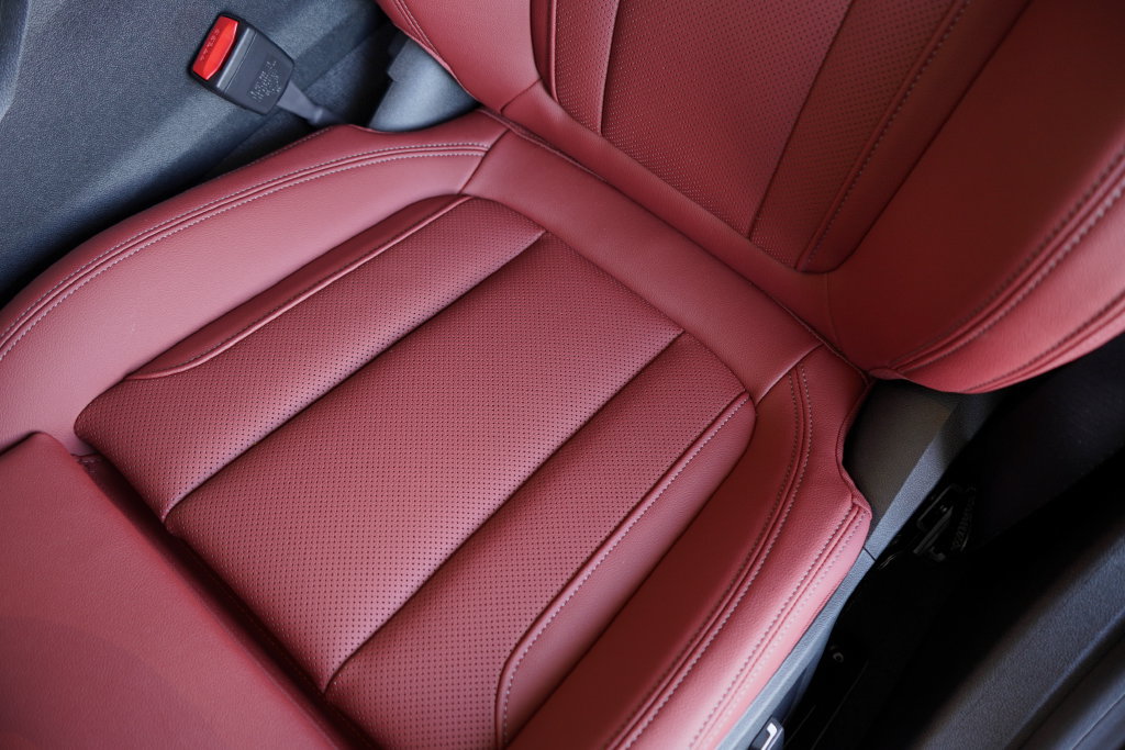 Used 2026 BMW 430i w/ M Sport Package RWD image 11