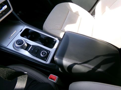 Used 2023 Ford Explorer 4WD image 26