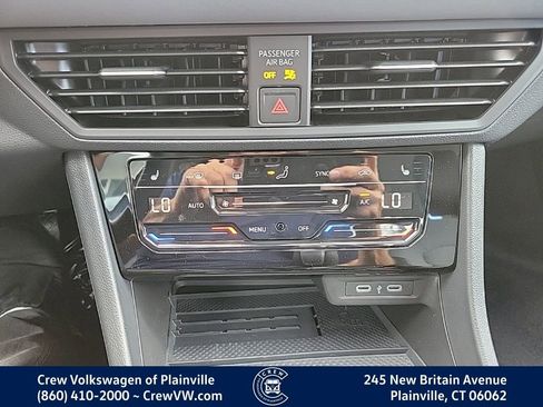 New 2025 Volkswagen Jetta SE image 13