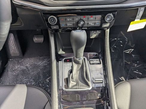 New 2026 Jeep Compass Limited image 15